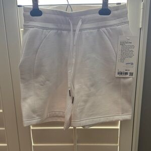 NWT Lululemon Scuba Shorts